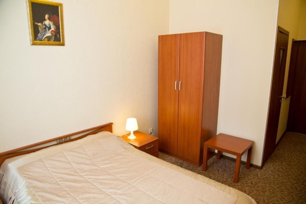 Двухместный (Стандартный двухместный номер с 1 кроватью) отеля Ганза, Великий Новгород