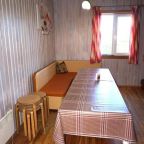 Номер (Дом с 5 спальнями), Holiday Home in Zaporozhskoye