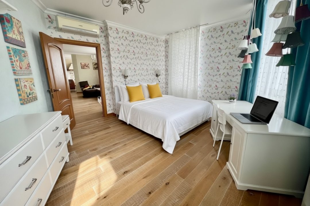 Апартаменты (Трехкомнатные Бизнес с панорамным видом), Апартаменты Clever House