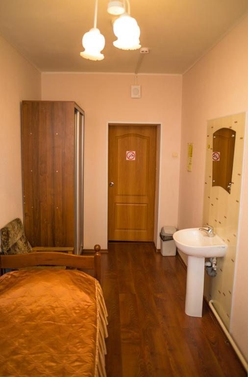 Одноместный (Одноместный номер с общим туалетом) отеля Луга