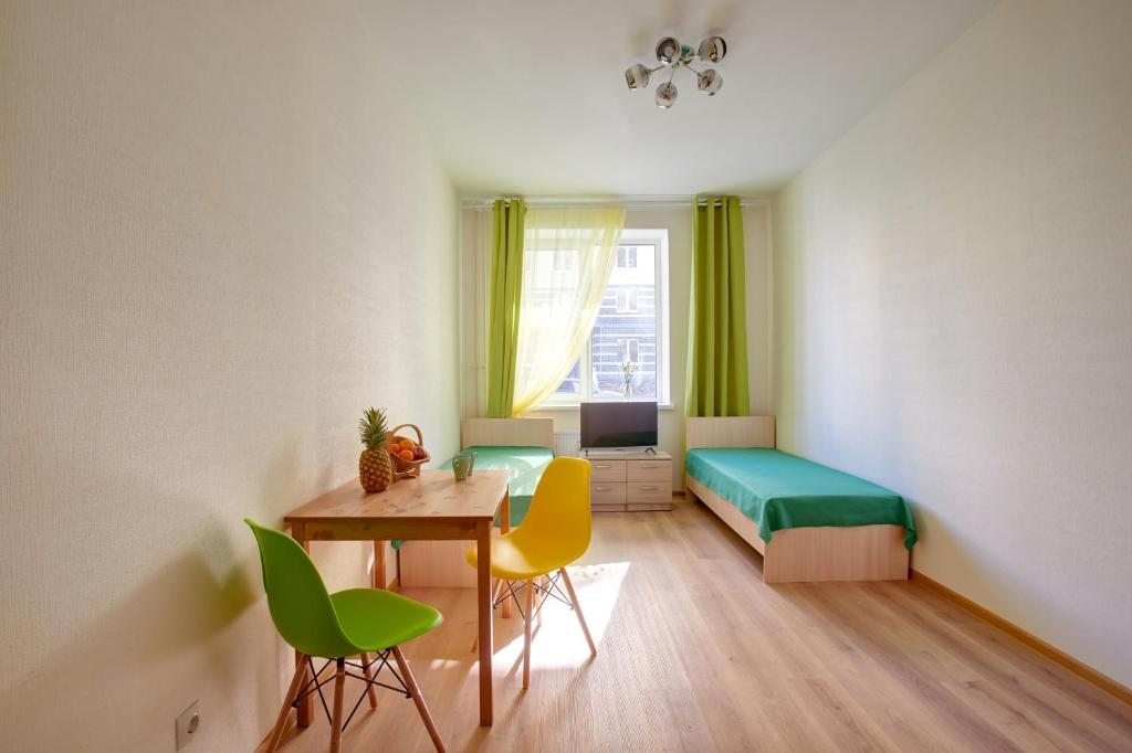 Двухместный (Двухместный номер с 2 отдельными кроватями и общей ванной комнатой) гостевого дома Guesthouse in Pesochnyi, Песочный