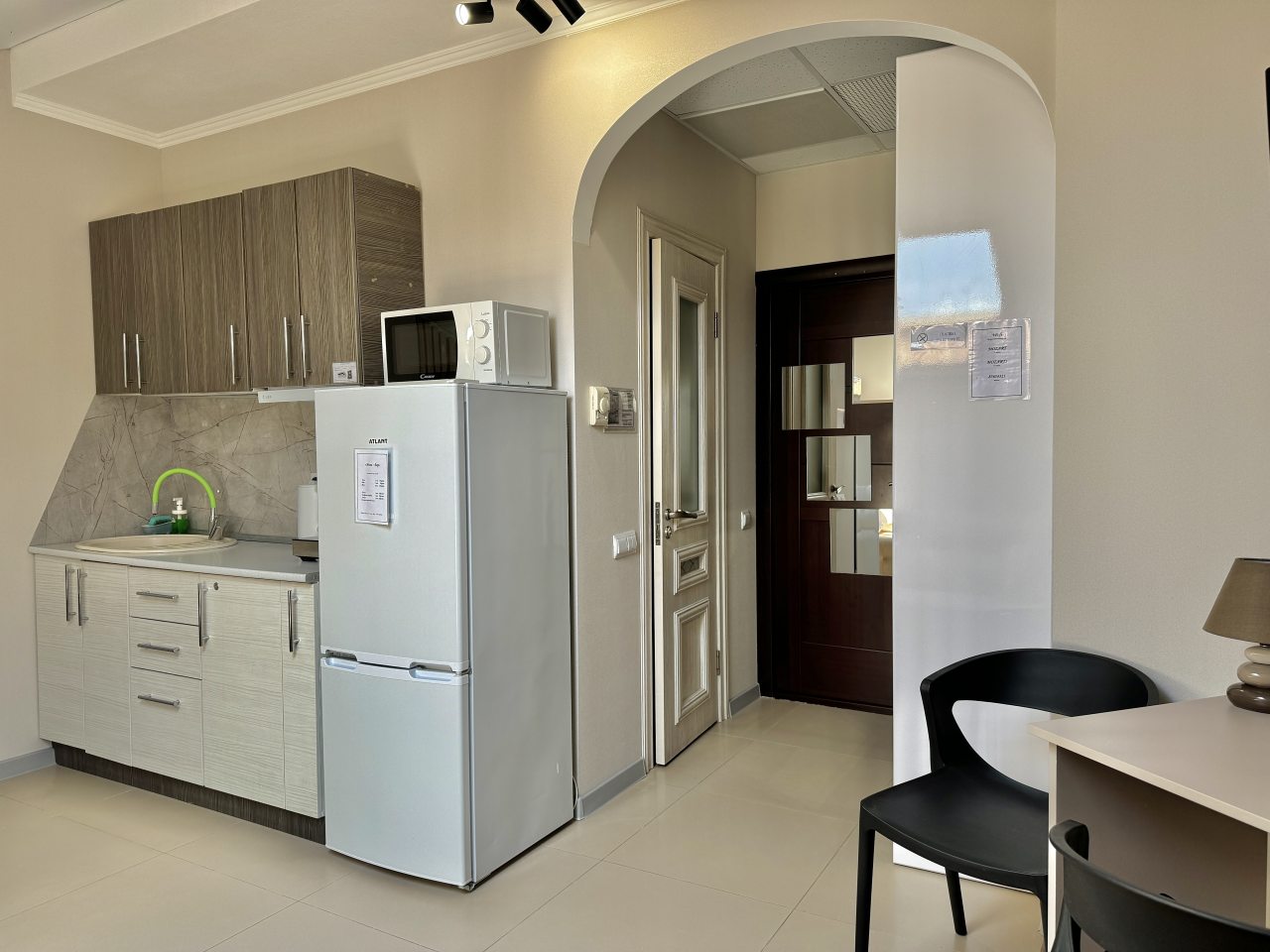 Апартаменты (Студио), Гостиница MOZART