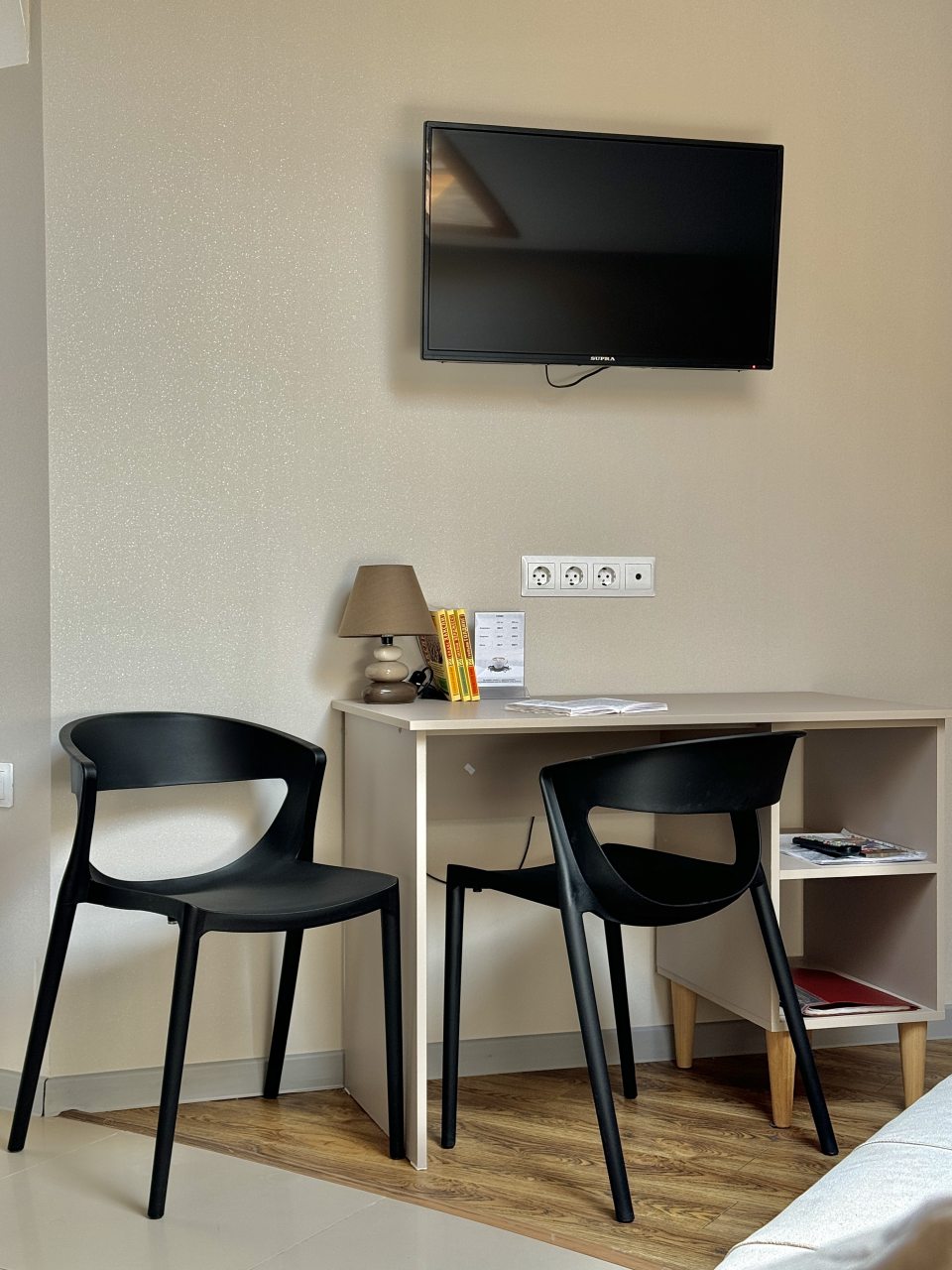 Апартаменты (Студио), Гостиница MOZART