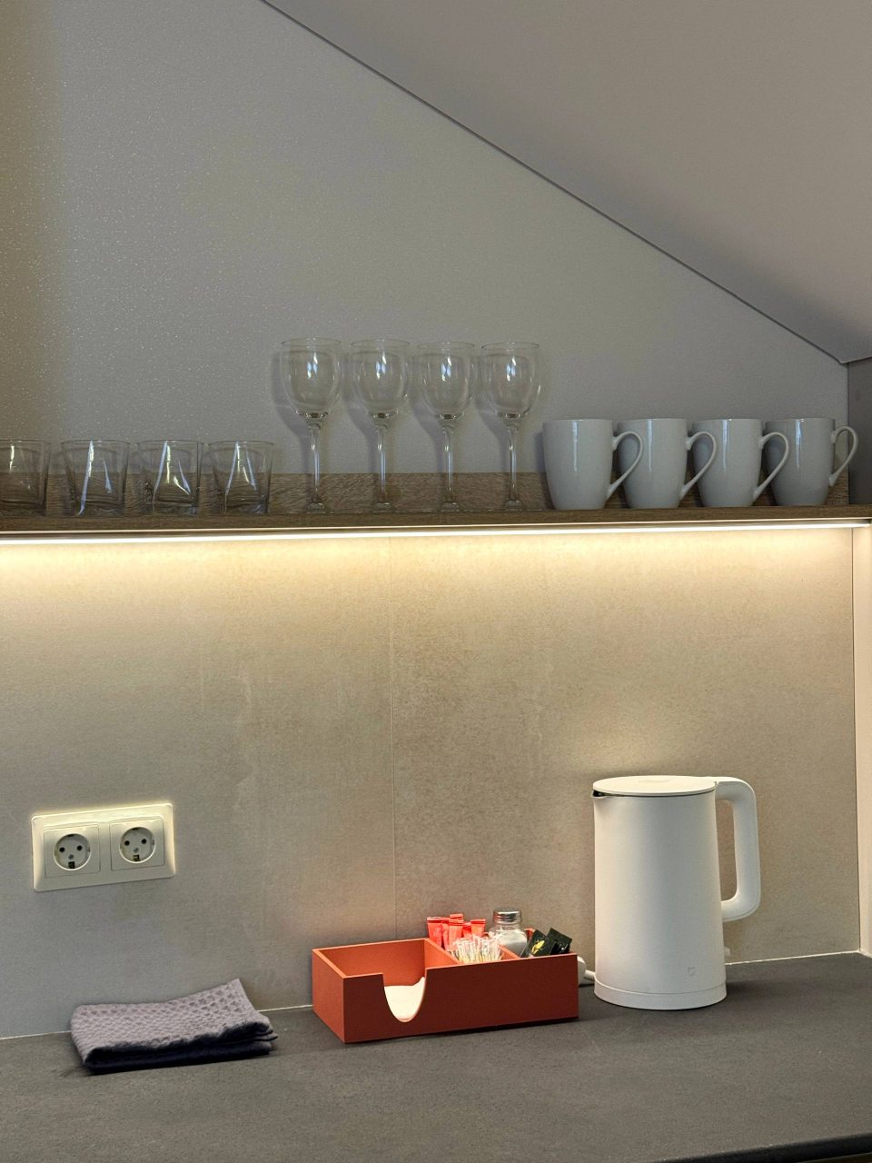 Апартаменты (Студио), Гостиница MOZART