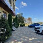 Парковка под видеонаблюдением, Гостиница MOZART