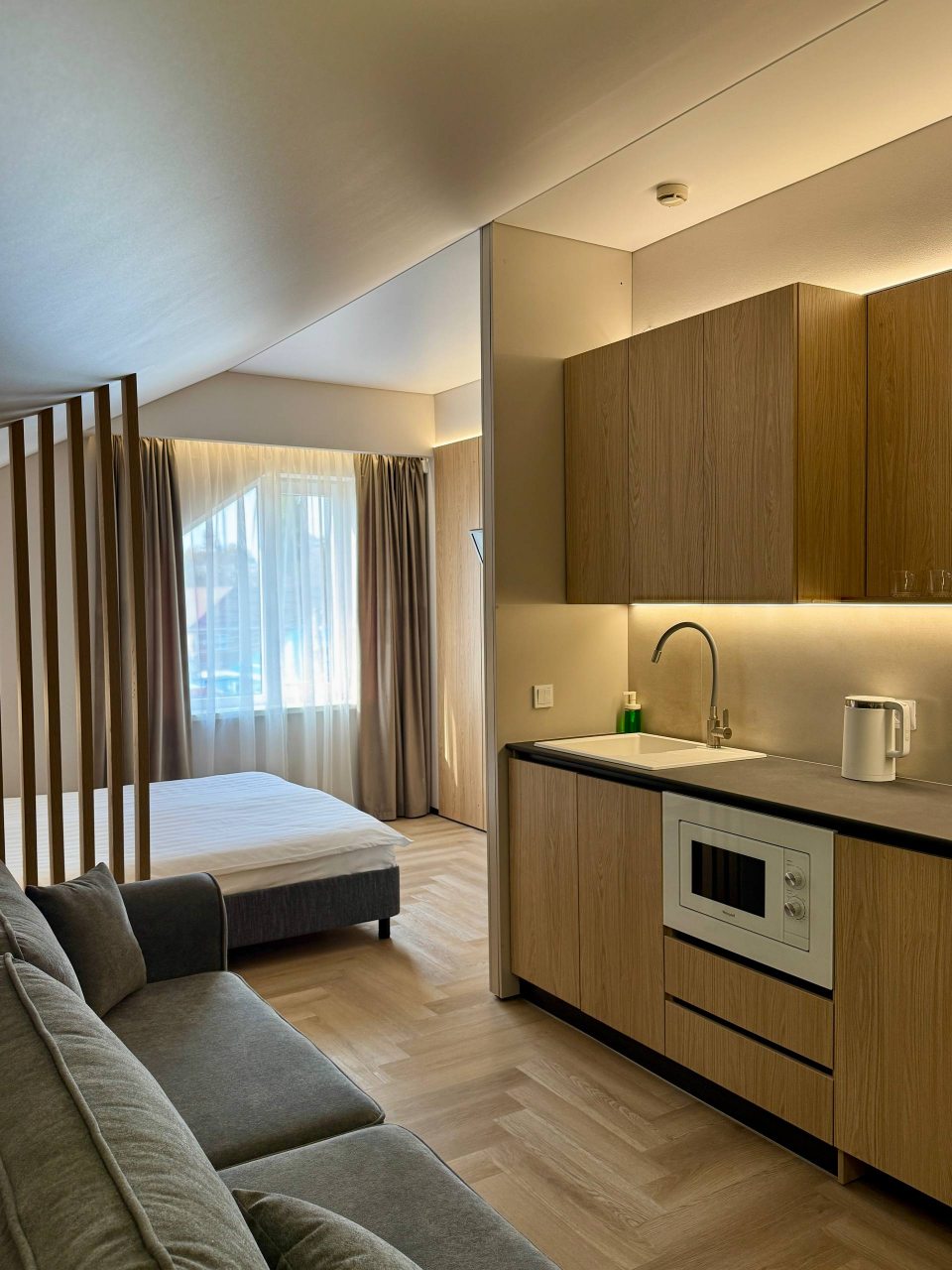 Апартаменты (Студио), Гостиница MOZART