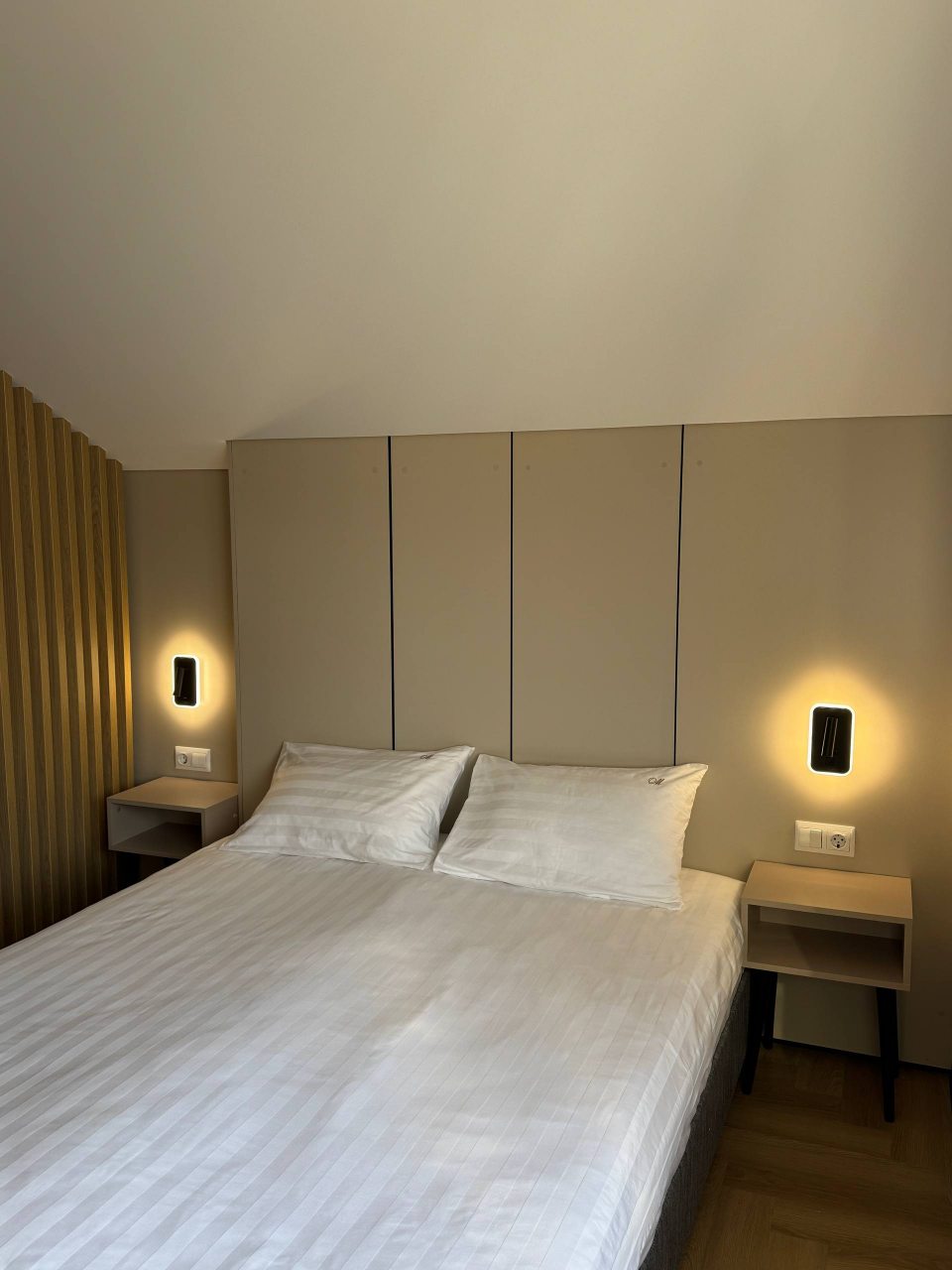 Апартаменты (Студио), Гостиница MOZART