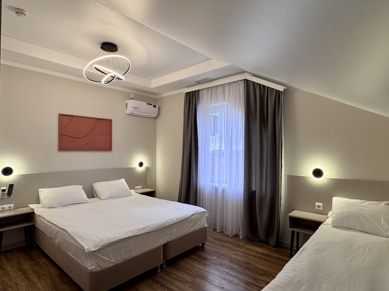 Апартаменты (Студио), Гостиница MOZART