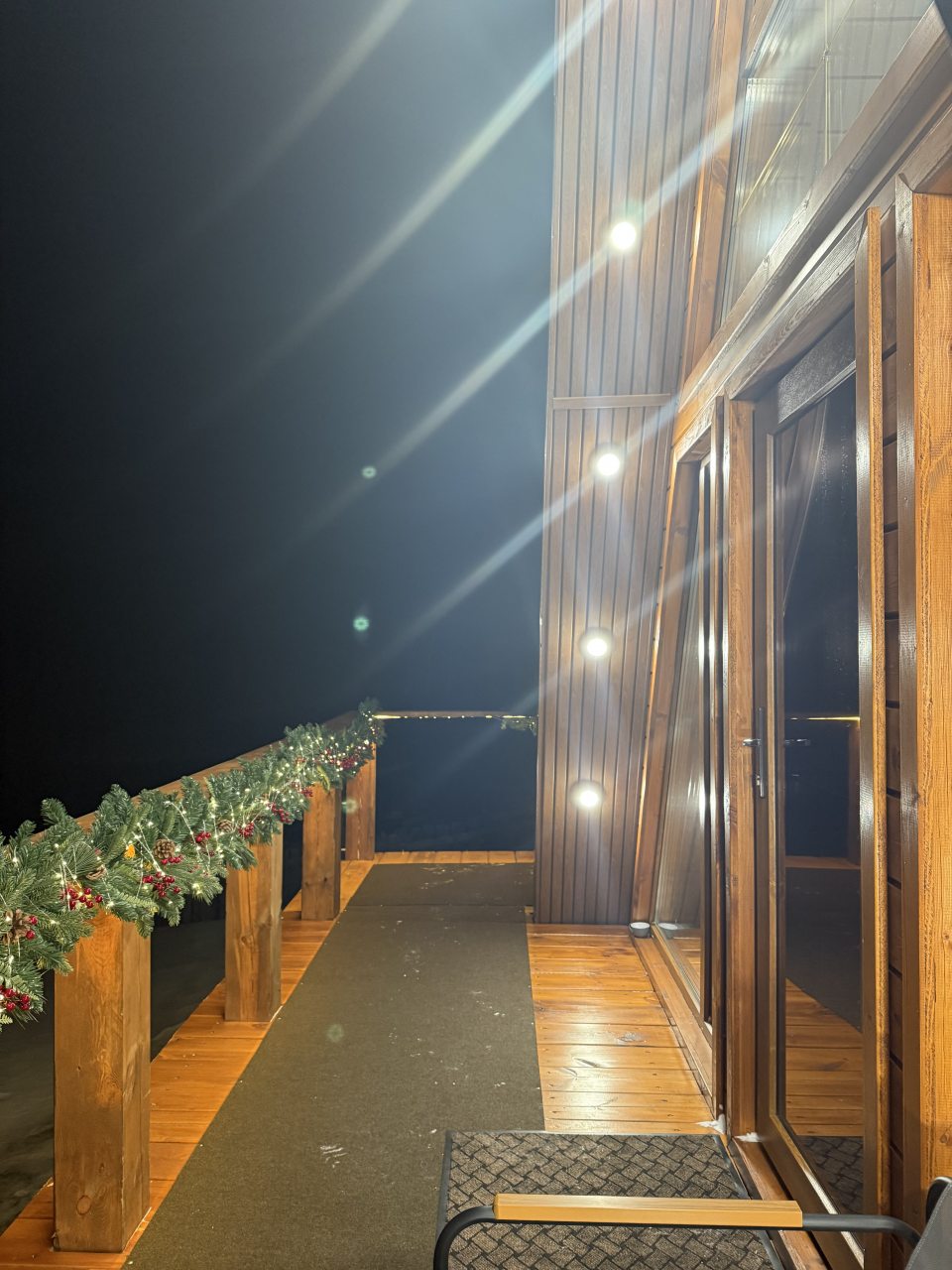 Дом (Афрейм на Байкале), Гостевой дом Элис