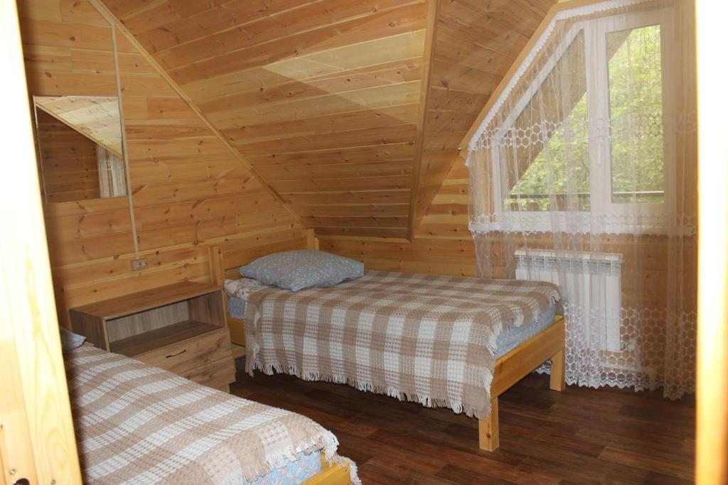 Двухместный (Двухместный номер с 2 отдельными кроватями) гостевого дома Forest trail, Листвянка