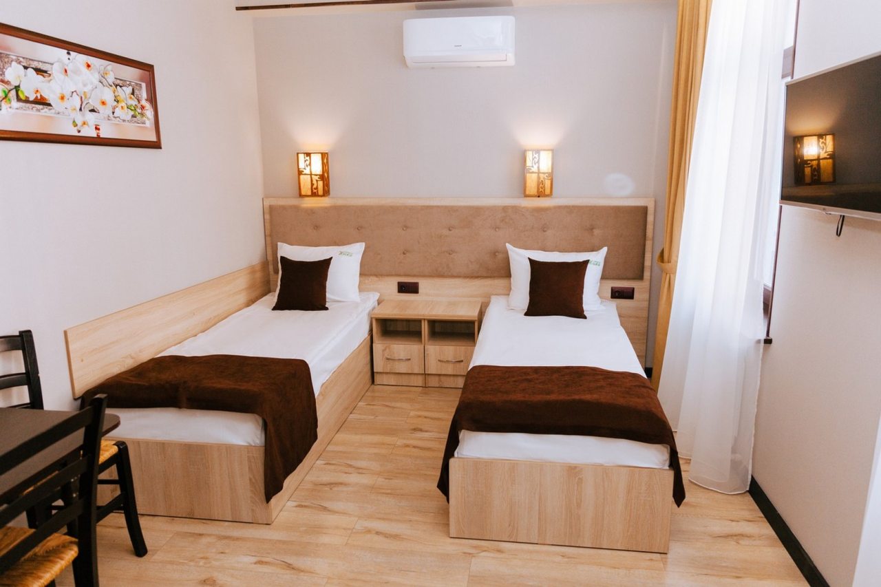 Двухместный (Двухместный номер с 2 отдельными кроватями) мотеля Ника, Ессентуки