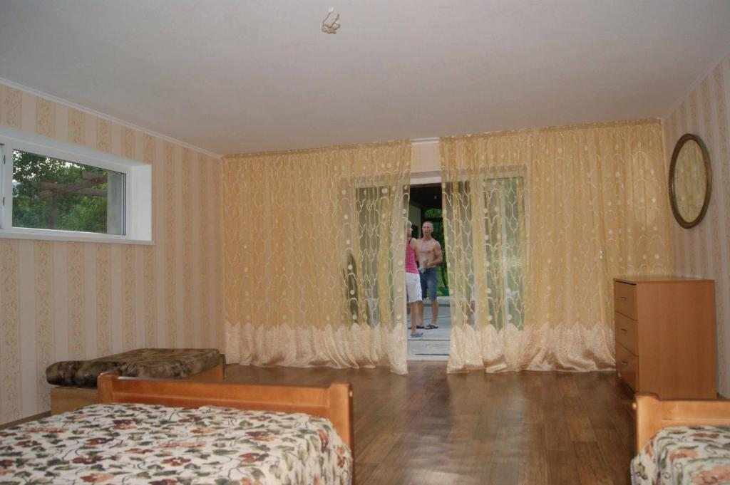 Четырехместный (Четырехместный номер с видом на горы), Guesthouse Gornyy Vozdukh