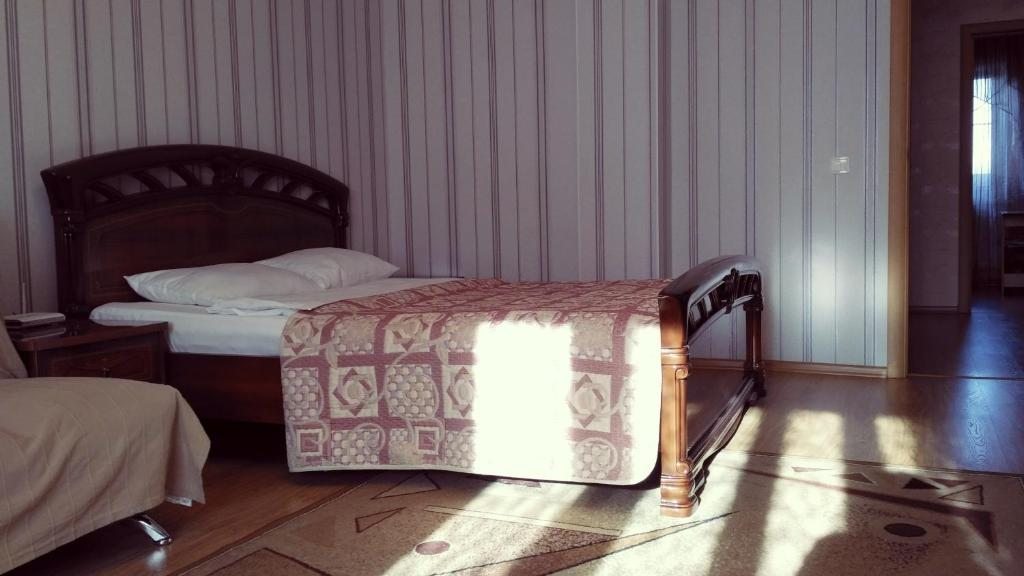 Четырехместный (Классический четырехместный номер) апартамента Квартиранов на Завокзальной, Великий Новгород