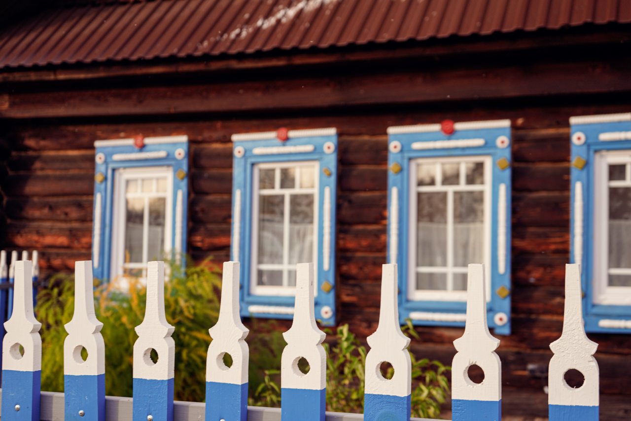 Трёхместный и более (Изба горного мастера), Туристский комплекс Мариинские избы