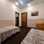 Трёхместный и более (Номер 302), База отдыха Каравелла