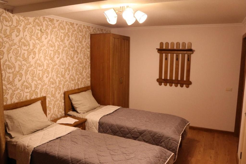 Двухместный (Стандартный двухместный номер с 2 отдельными кроватями) гостевого дома Будённовский, Аксай