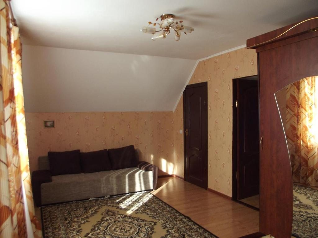 Номер (Дом с 3 спальнями) отеля Кантри дом на Невского, Лесной