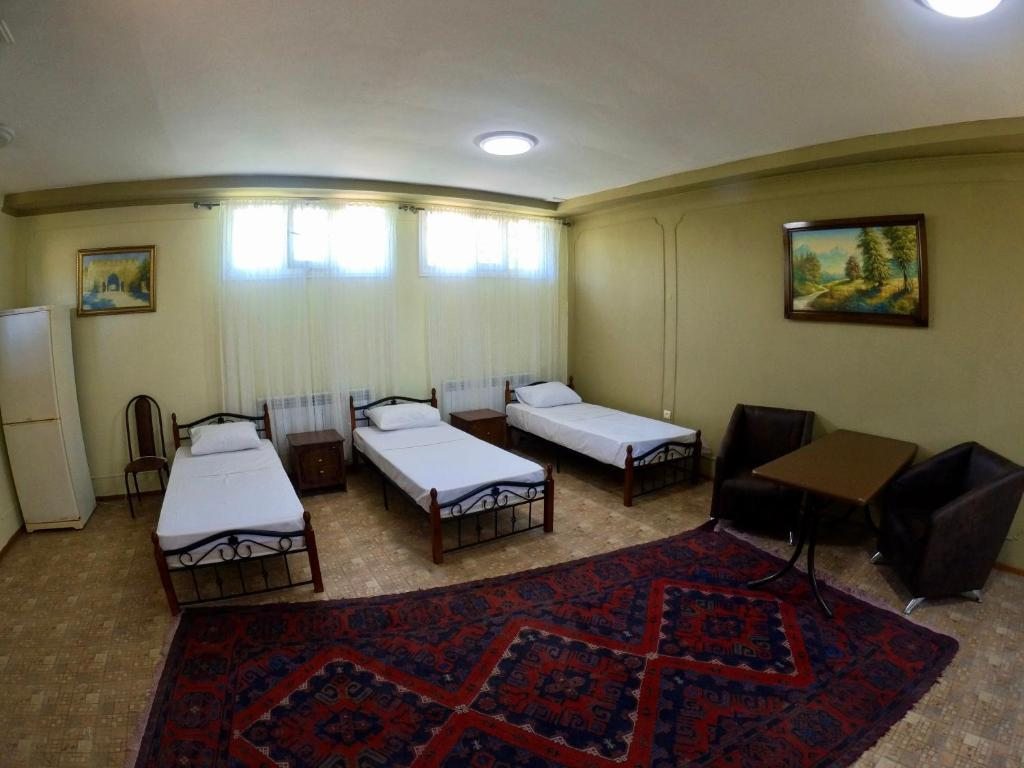 Студио (Стандартный трехместный номер-студио), Вилла Виктория