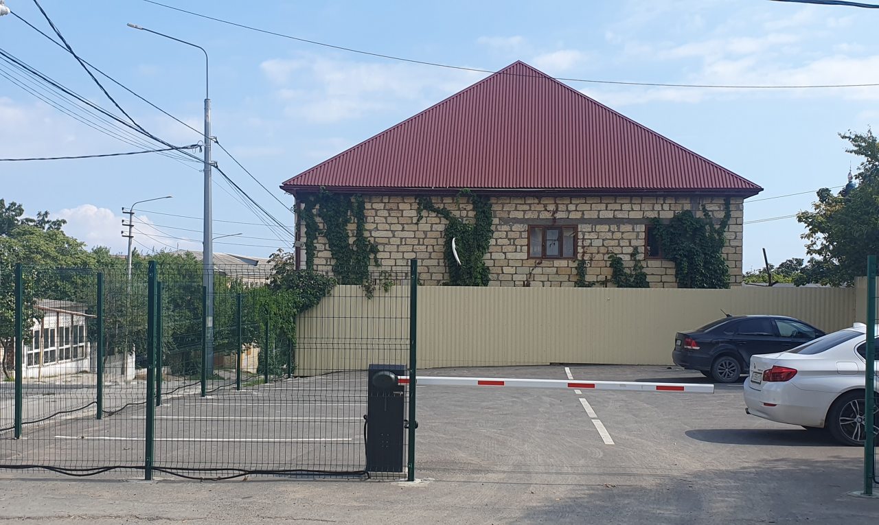Парковка, Гостиница Цитадель