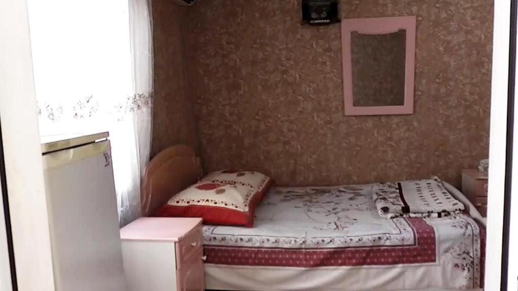 Двухместный (Бюджетный двухместный номер с 1 кроватью или 2 отдельными кроватями) отеля Красный Бак, Дербент