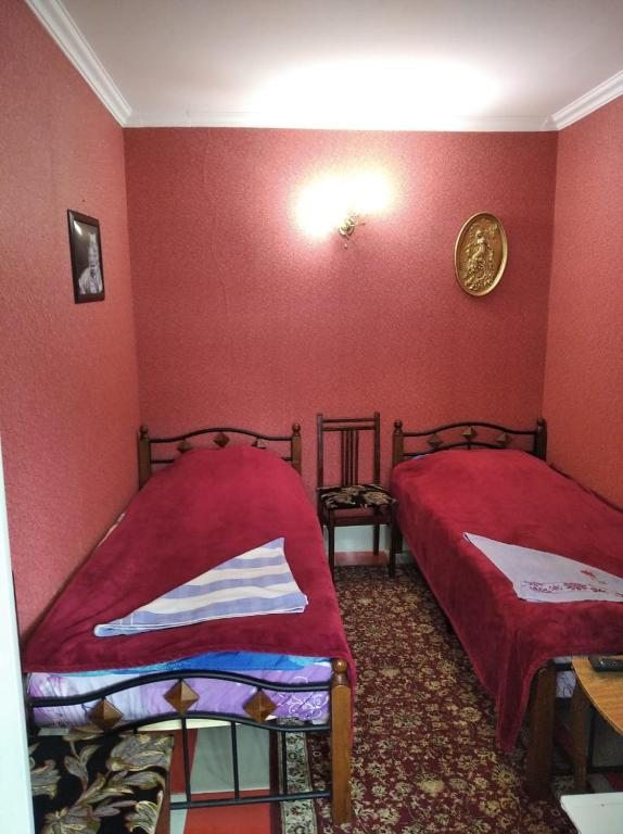 Двухместный (Двухместный номер с 2 отдельными кроватями) отеля Прага, Дербент