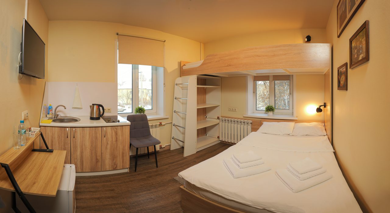 Номер с двухъярусной кроватью, кухней и сан.узлом