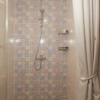 Номер с двухъярусной кроватью, кухней и сан.узлом