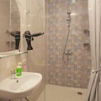 Номер с двухъярусной кроватью, кухней и сан.узлом