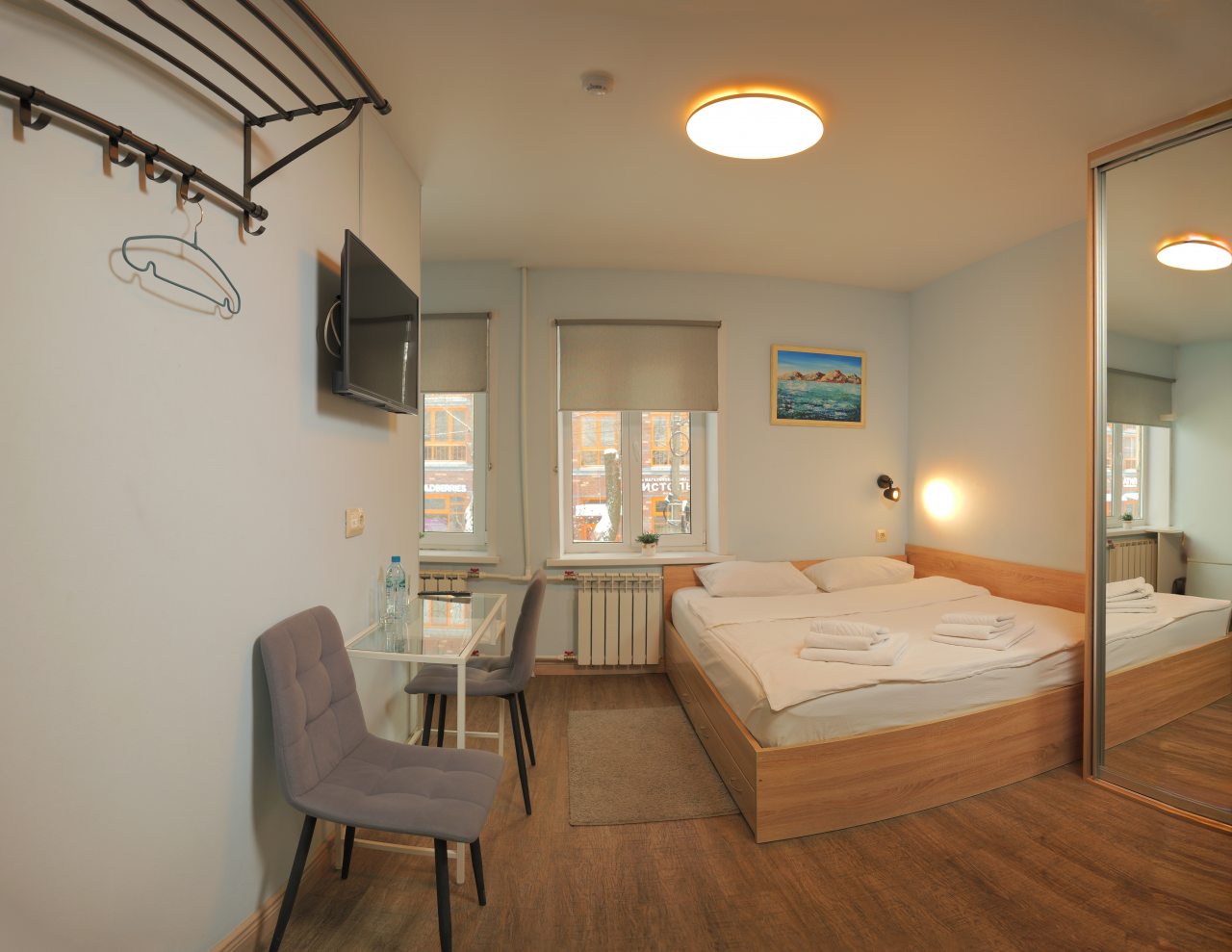 Номер с двухспальной кроватью и сан.узлом