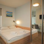 Номер с двухспальной кроватью и сан.узлом