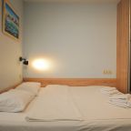 Номер с двухспальной кроватью и сан.узлом