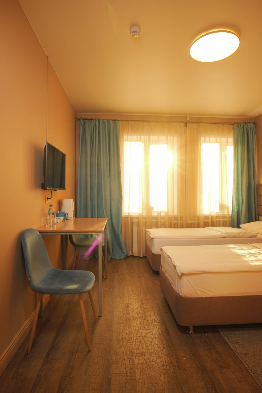 Номер с односпальными кроватями, сан.узлом