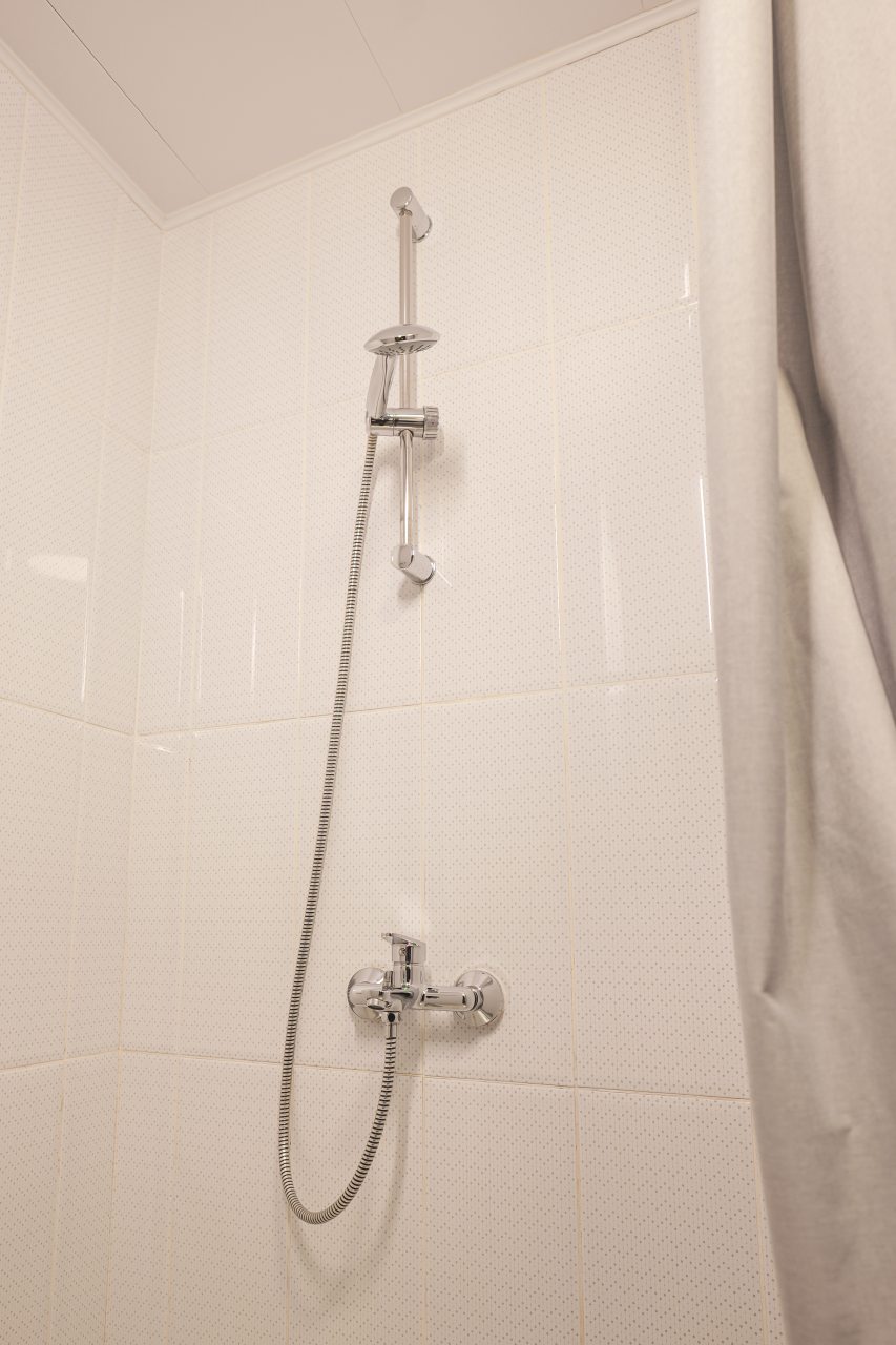 Номер с односпальными кроватями, сан.узлом