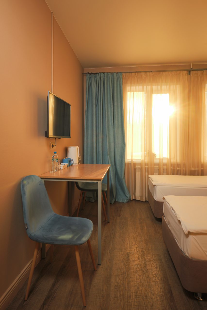 Номер с односпальными кроватями, сан.узлом