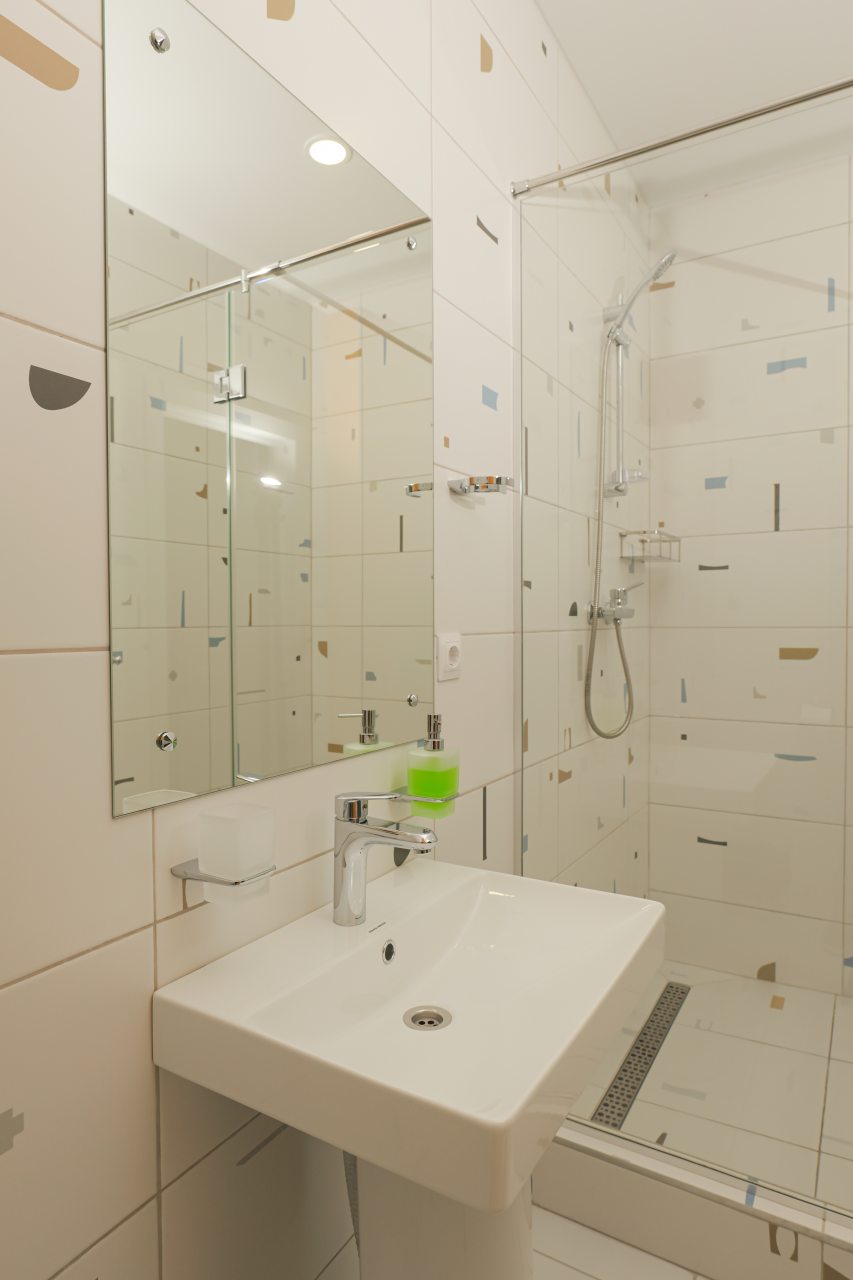 Трёхместный и более (Семейный четырехместный номер эконом), Мини-отель El hostel