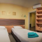 Двухместный (СЕМЕЙНЫЙ НОМЕР  (ЭКОНОМ)), Мини-отель El hostel