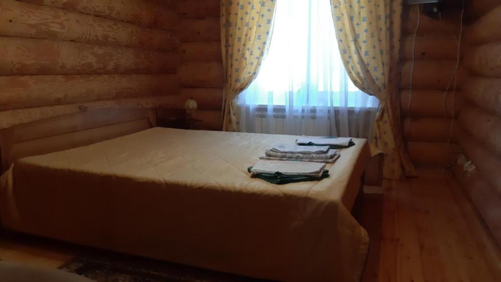 Четырехместный (Роскошный четырехместный номер) мини-гостиницы Можжевеловый бор, Ланино