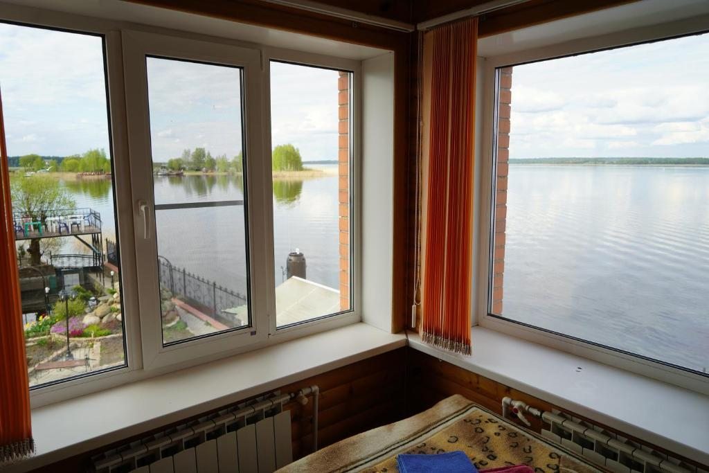Двухместный (Небольшой двухместный номер с 1 кроватью) гостевого дома Домик на БЕРЕГУ, Осташков