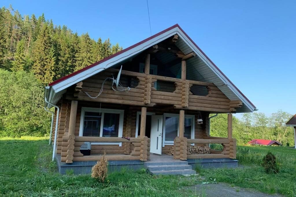 Уютный дом у ручья с форелью, Сортавала, Республика Карелия
