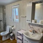 Делюкс (Семейный с кухней), Гостевой дом Бирюза