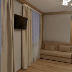 Двухместный (Улучшенный с рабочей зоной), База отдыха Северная звезда