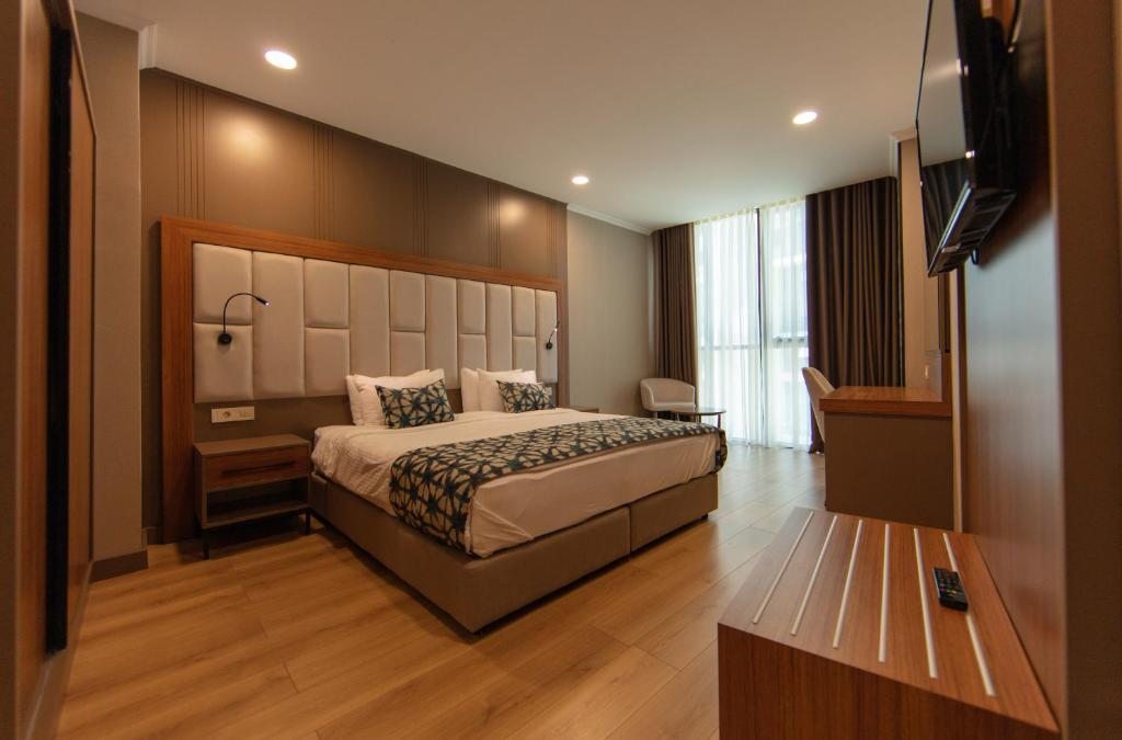 Семейный (Улучшенный семейный номер), Era Palace Premium