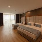 Семейный (Семейный номер Делюкс), Era Palace Premium