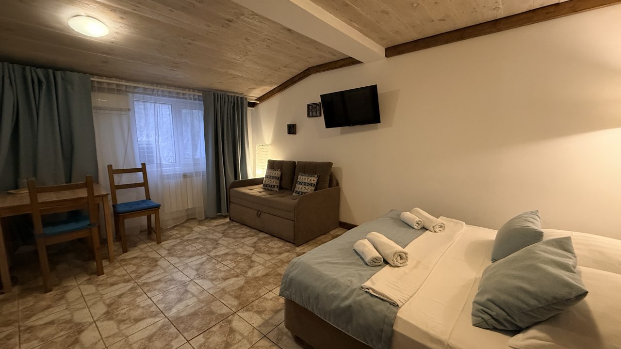 Трехместный (Стандарт ( 1*2,0 сп + диван)), Гостевой дом Villa Koronello