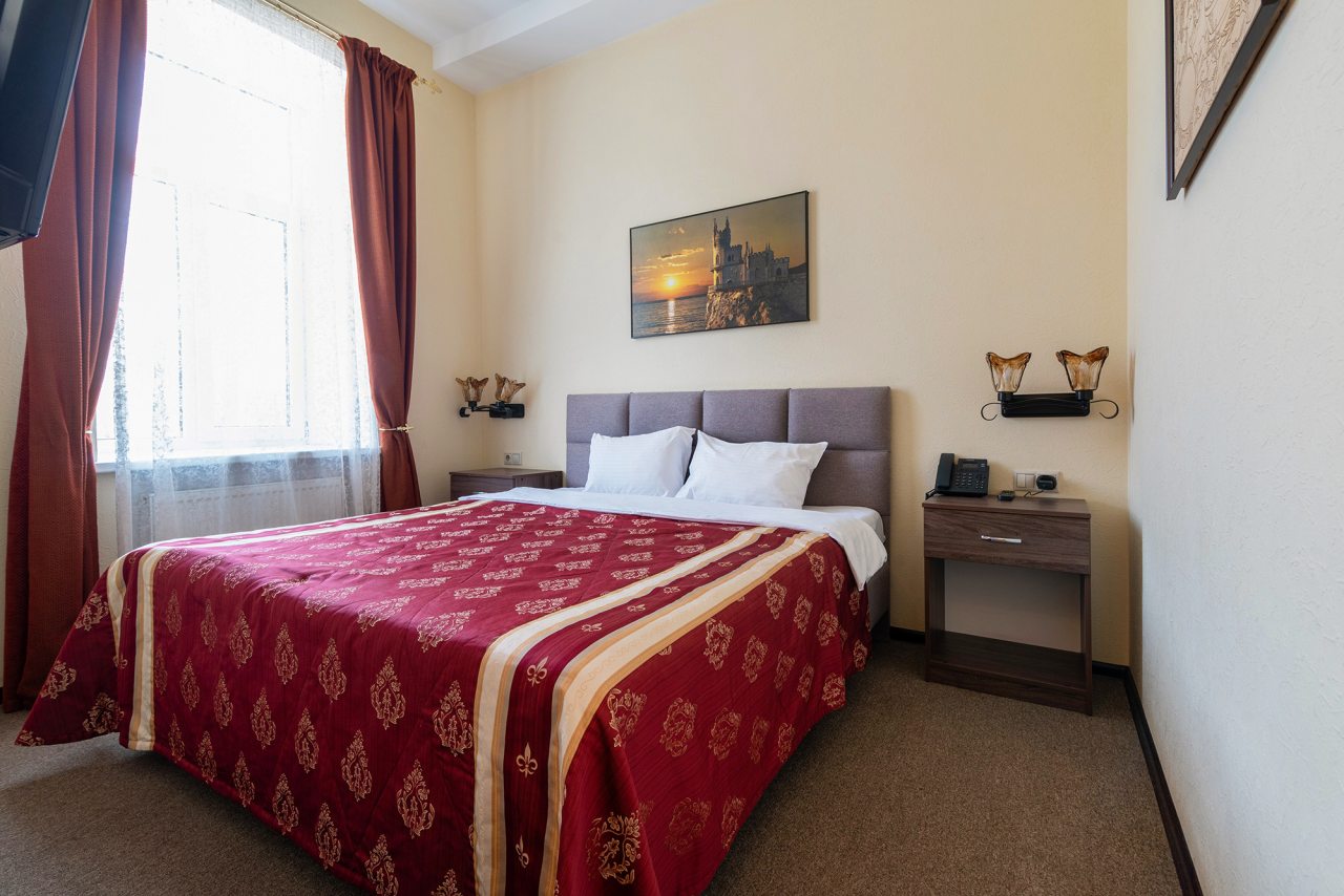 Сьюит (Джуниор Однокомнатный), Гостиница Дон Кихот