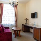 Сьюит (Джуниор двухкомнатный), Гостиница Дон Кихот