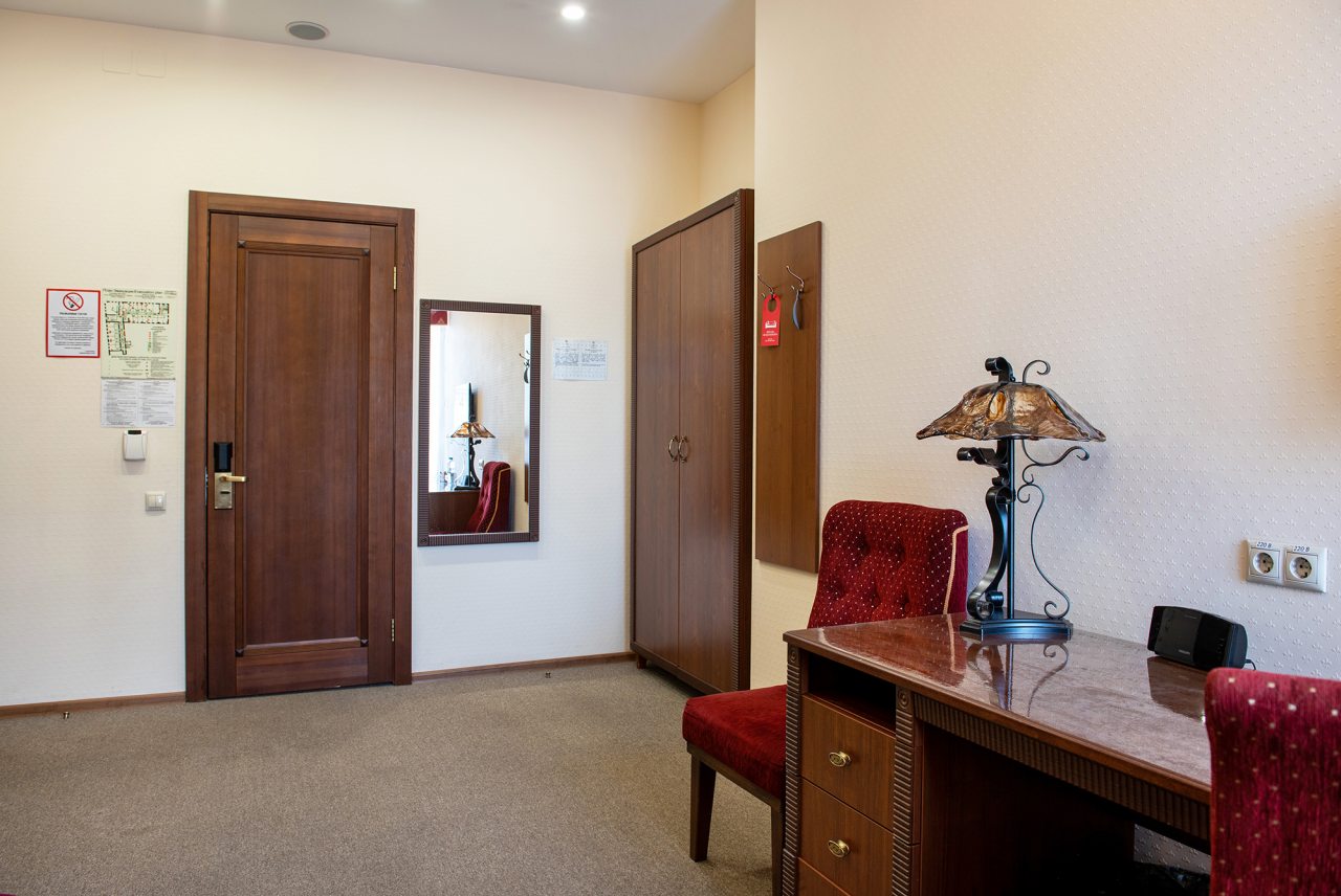 Сьюит (Джуниор двухкомнатный), Гостиница Дон Кихот