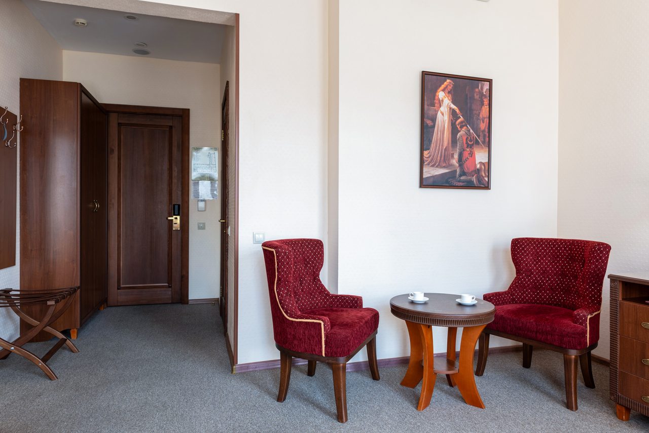 Люкс (С джакузи), Гостиница Дон Кихот