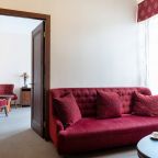 Люкс (С джакузи), Гостиница Дон Кихот