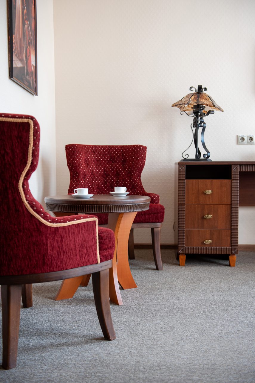 Люкс (С джакузи), Гостиница Дон Кихот